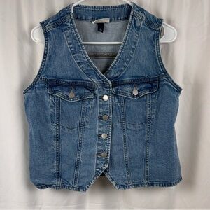 Women’s Universal Thread Denim Fitted Vest - Size Medium - Worn Once!
